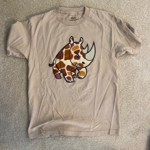 Tshirt with Rhino - Picture 1 of 2